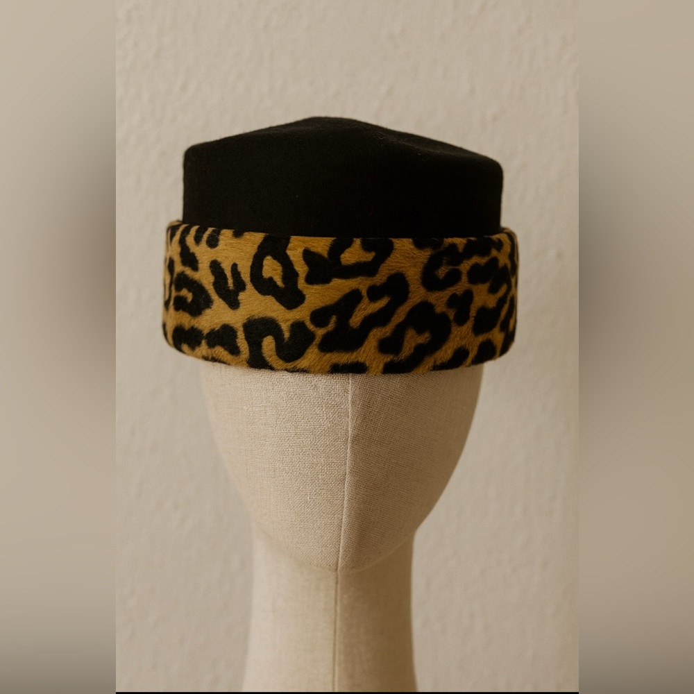 Vintage Leopard Print and Black Pill Box Hat (small)
